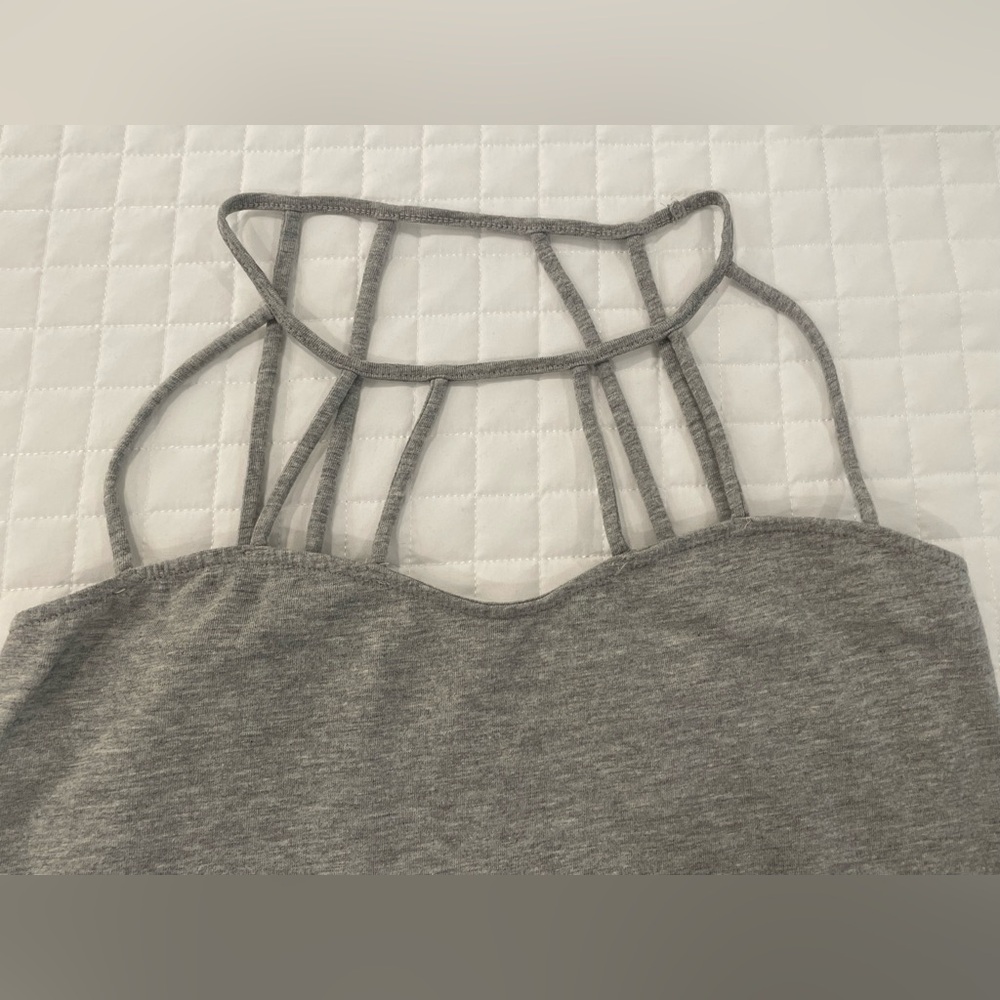VENUS Gray‎ Strappy Tank Top Size Small - Picture 3 of 6